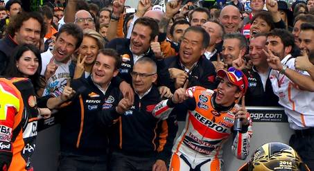 13th victory and record for Marquez