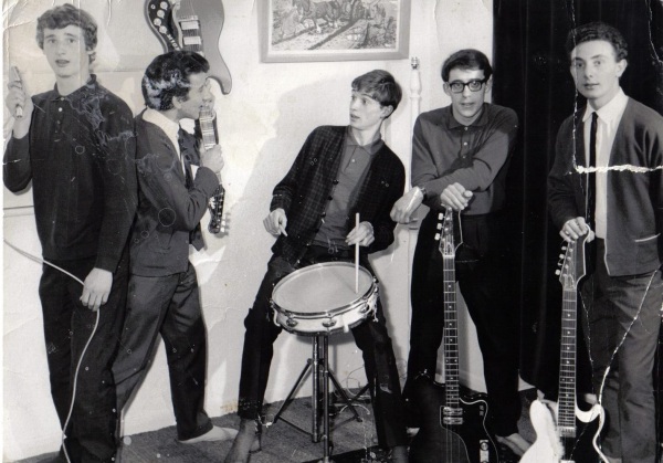 Stalkers-Dave (Byron) Garrick, Mick Box, Rog Penlington, Richard Herd (with specs) and Alf Raynor