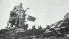 Знамя Победы над Рейхстагом. Архивные кадры штурма Берлина