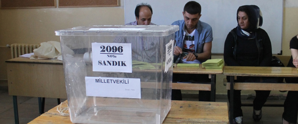90 bin oy AK Parti'yi yaktı