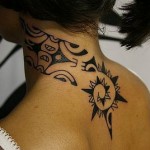 tatouage polynésien cou haut du dos