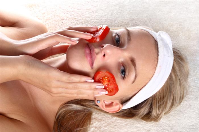 Tẩy lông mặt bằng cà chua - bạn đã thử chưa?