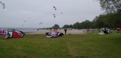 Kitesurfen moet zo makkelijk mogelijk zijn om te leren, en dat is precies wat Strand Horst te bieden heeft!