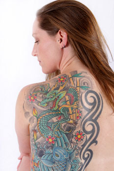 Eliminar un tatuaje multicolor es más complicado