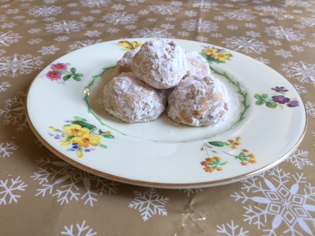 Winter Walnut Cookies