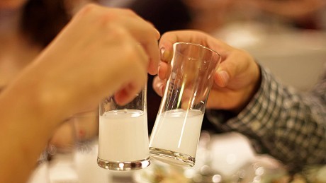 It&#39;s good etiquette to clink the bottoms of your glasses when toasting with raki.