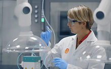 A Shell employee in a laboratory