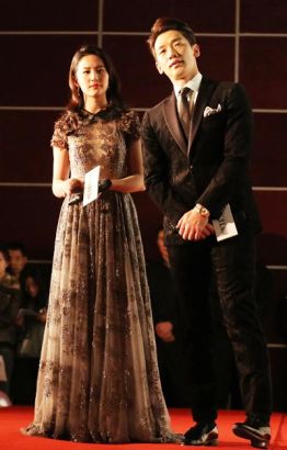 Liu Yifei and Rain at a press conference to promote the ongoing movie For Love Or Money, the first film adaptation of Hong Kong author Amy Siu-Haan Cheung's classic novel.