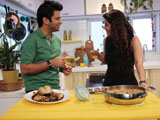 Chef Kunal Kapur Fixes a Chinese Meal for TV Actor Ankita Bhargava