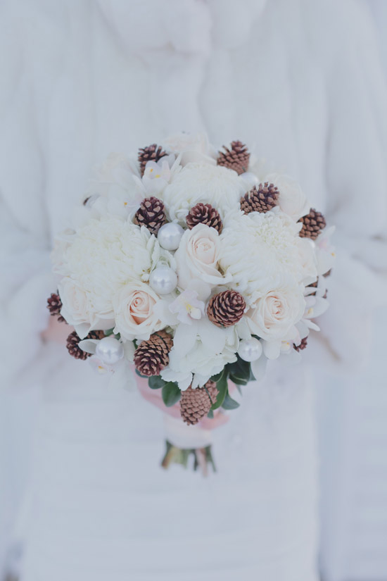 rustic brown and white bouquet for winter