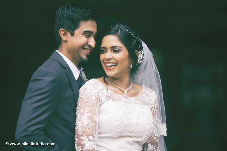 Keith-Trupti-Catholic-Wedding-Ceremony-Mumbai-Photographers-7