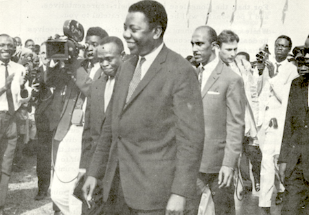 Moise Tschombe visits Abidjan in 1965. First, head of the Katanga province secession from Congo-Léopoldville in 1960, he then became Prime minister of the Central government. He died while under house arrest in Algiers following the interception of his airplane and his detention by the Algerian government. Then and now, accusations and investigations point to Tshombe—along with President Joseph Kasavubu and Army chief Joseph Désiré Mobutu—as having been personally and actively involved in the assassination of his predecessor, Patrice Lumumba. (Tierno S. Bah) ( Photo: Information Côte d