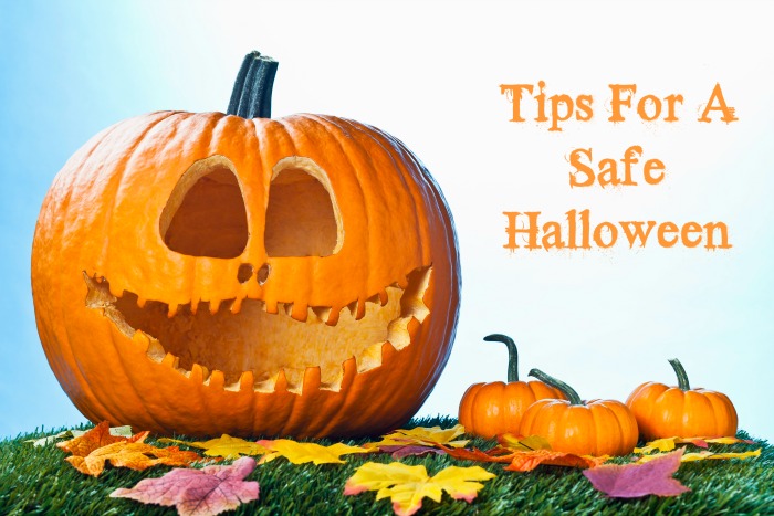 As parents we want the kids to have fun and be safe Halloween. Here are some tips that will help ensure an enjoyable and safe Halloween night.