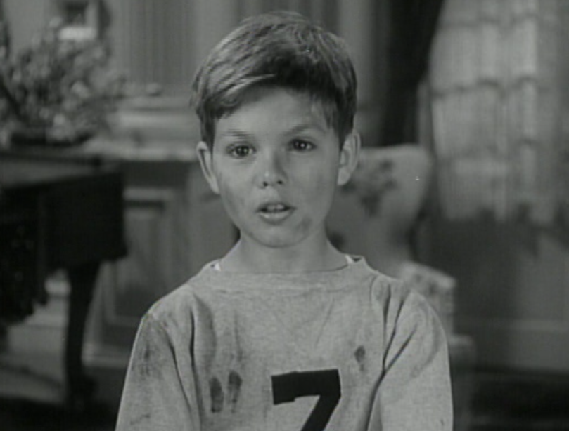 In My Bill (1938): No longer tiny, still beautiful, and learning to act. 