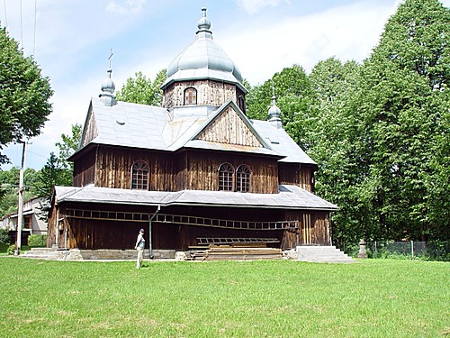 Wooden church near Dwerniczek 18-6-2007