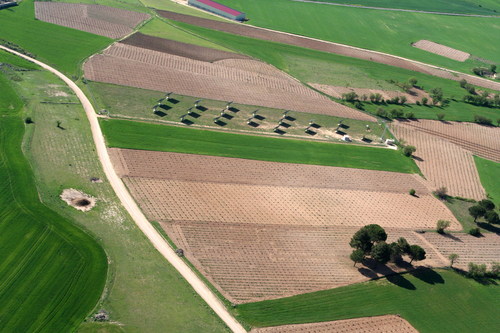 Vista aérea de una instalación fotovoltaica en Trigueros del Valle