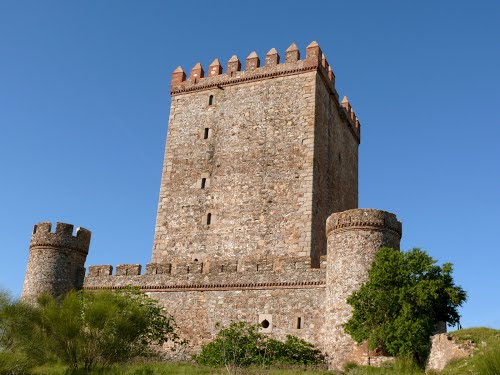 Castillo de Nogales (Badajoz)