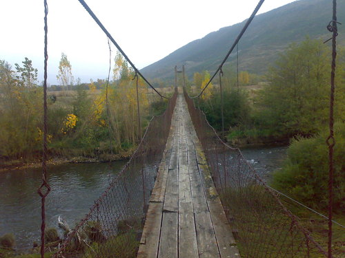 Puente colgante de Larrangotz
