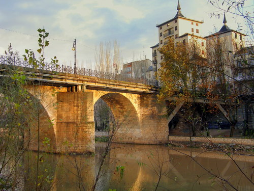 Puente sobre el Rio Duero