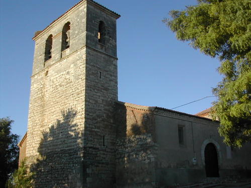 Pozoantiguo, Iglesia