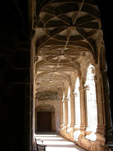 Calera de León, claustro convento santiaguista