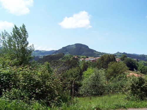  Panoramica de San Salvador de Priesca.