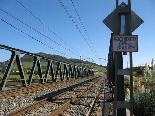 Train bridge - shortcut on Camino del Norte