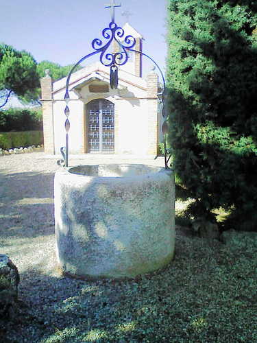 Pozo en el Monasterio de San Isidro  (LA TRAPA), Dueñas, (Palencia)