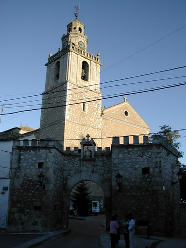 Arco de la Malena y Torre de la Iglesia