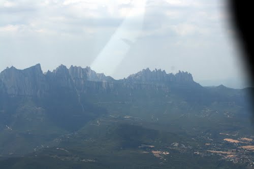 sul - Vista desde avioneta de la montaña de Montserrat