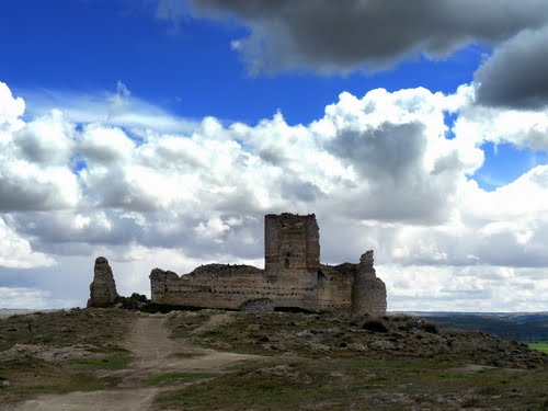 Torre del Homenaje. Castillo de Fuentidueña de Tajo (Abr/2009)