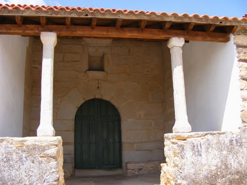 Puerta de la Iglesia. Brandilanes de Aliste, Zamora