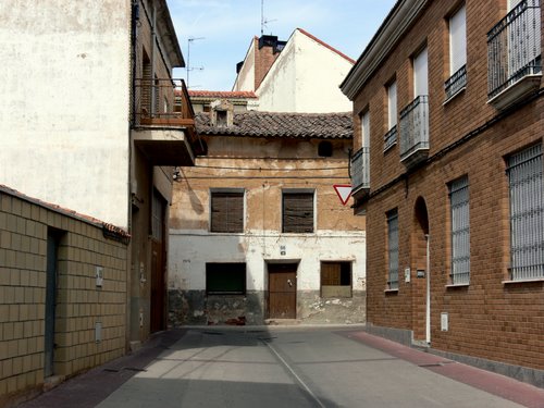 PRADEJÓN (Ribera del Ebro-Rioja Baja). 2009. 09. Centro urbano.