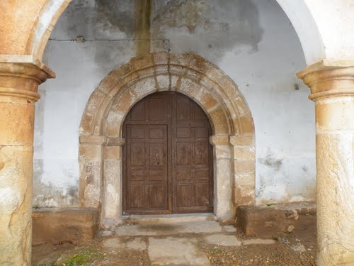 Entrada Iglesia de Langosto
