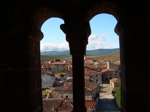 Vizcaínos desde la torre románica