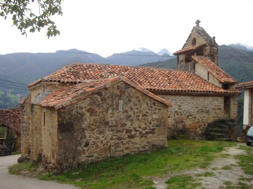 Iglesia de Tollo - Asturias