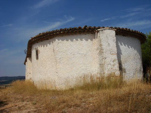 Cabecero de la ermita (Románico rural siglo XII)