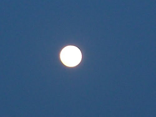 Luna llena cerca de La Mamola. Abril de 2011