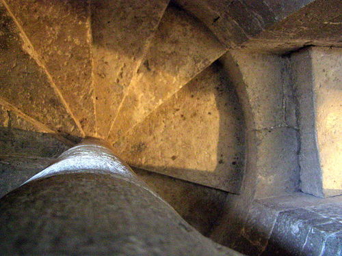 Villandiego - Escalera de caracol de la torre de la Iglesia - 13 de octubre de 2007