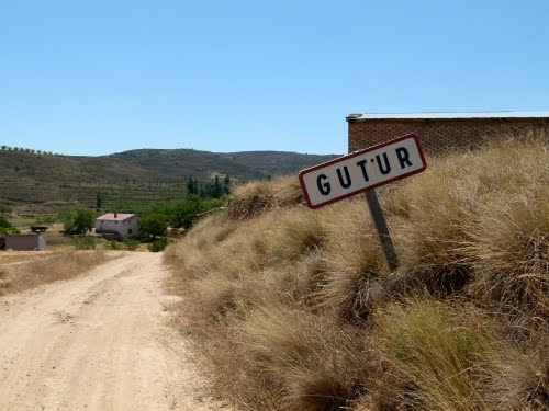 GUTUR (Despoblado de Aguilar del Río Alhama-La Rioja). 2011. 08. Entrada a la aldea.