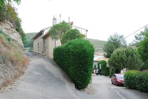 Empinada calle de Valluércanes
