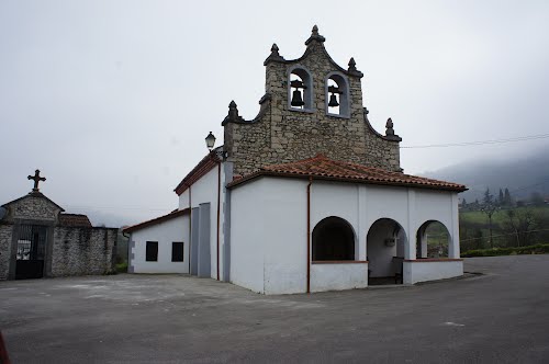 Iglesia parroquial de S. Tirso.