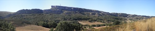 91- Panoramica de la peña Ulaña, San Martin de Humada (13-10-2011) (4 fotos unidas)