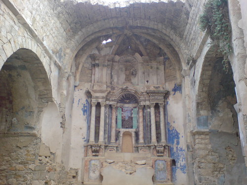 Vista de la iglesia de Aramunt Vell