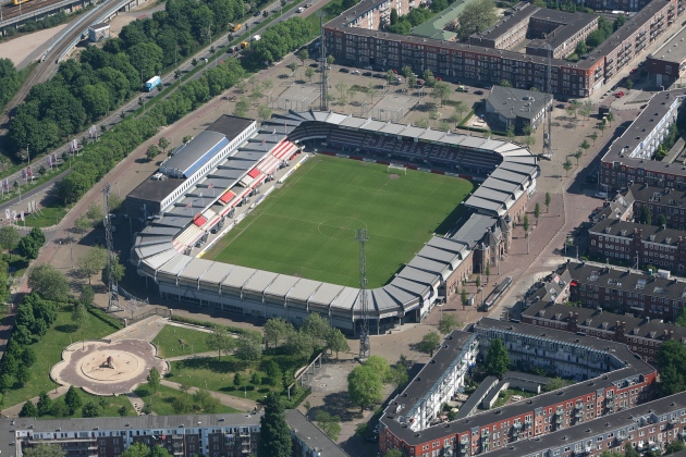 Oud-FC Lienden speelt jubileumwedstrijd op Het Kasteel