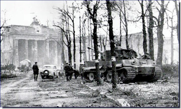 end-nazi-germany-ww2-berlin-1945-second-world-war-rare-pictures