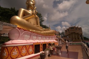 Храм Ват Кхао Ранг