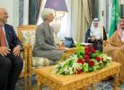 خادم الحرمين يستعرض مع كريستين لاجارد التعاون القائم بين السعودية وصندوق النقد