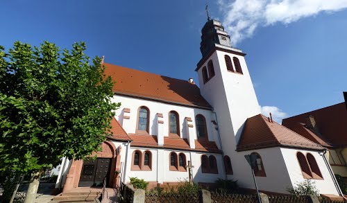  Bad Münster am Stein-Ebernburg –  Kath.  Pfarrkirche St. Johannes der Täufer