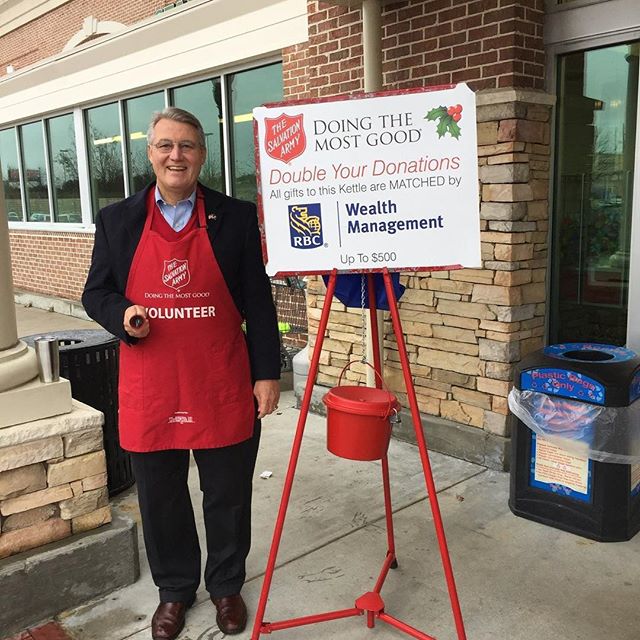 Thanks to @thesalvationarmy of Augusta for letting me and members of my staff ring the bell yesterday! For 125 years, these little red kettles have raised money to provide for individuals and families in crisis-- truly one of my most favorite Christmas traditions.